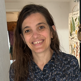 Profile picture of Julie Joie